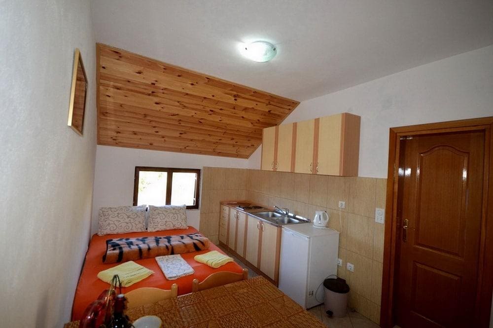 Vavic Apartments