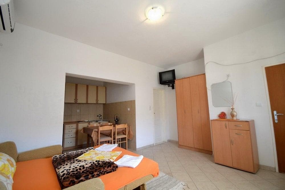 Vavic Apartments
