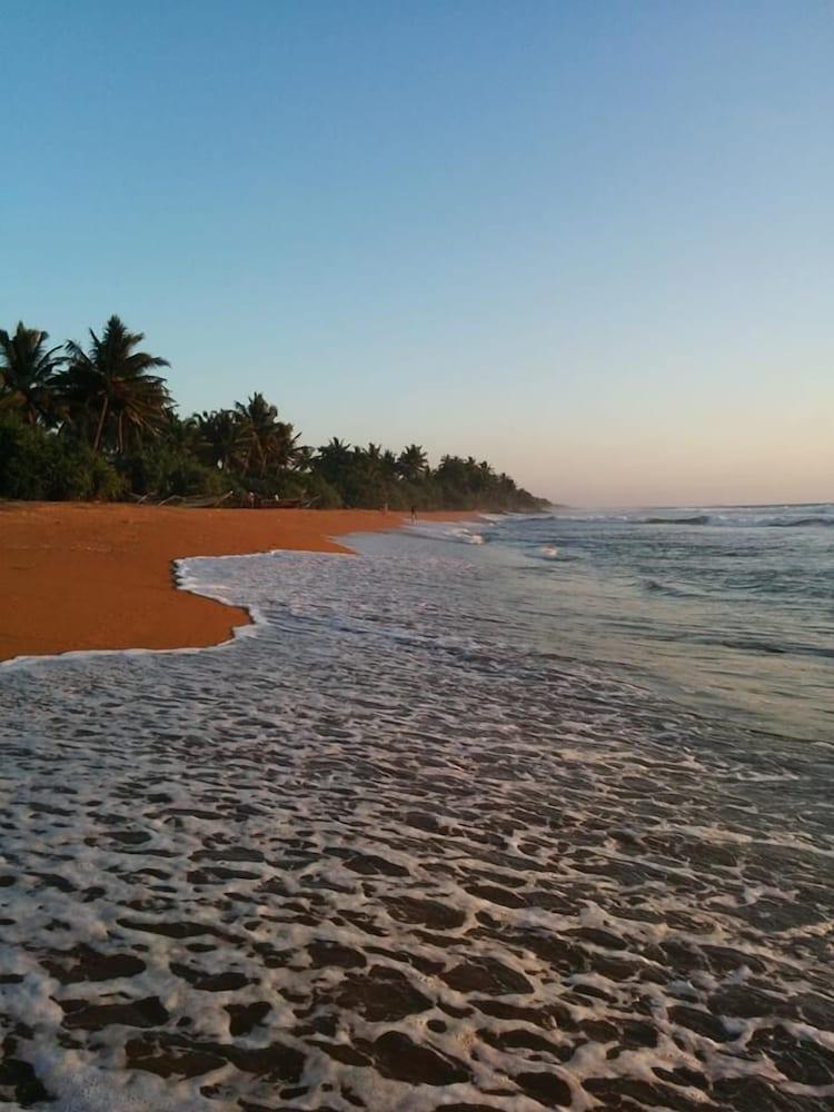 Villa Whispering Shells