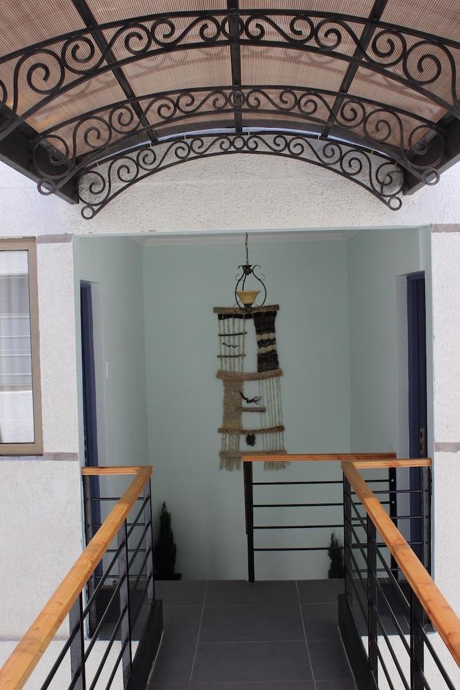 Hostal Ovalle Suite