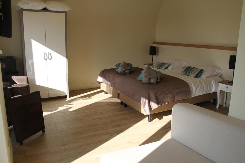 B&B Amylia