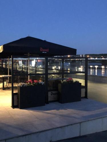 De Sampan Hotel