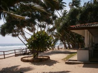 Cinnamon Beach Inn