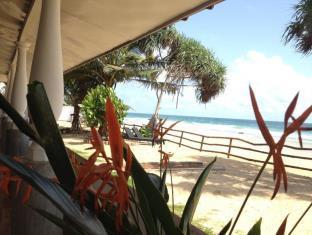Cinnamon Beach Inn