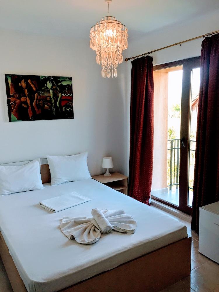 Vilele Liliana