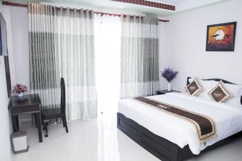 Ozon Hotel