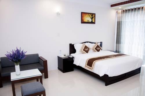 Ozon Hotel