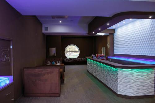 Platinum Hotel
