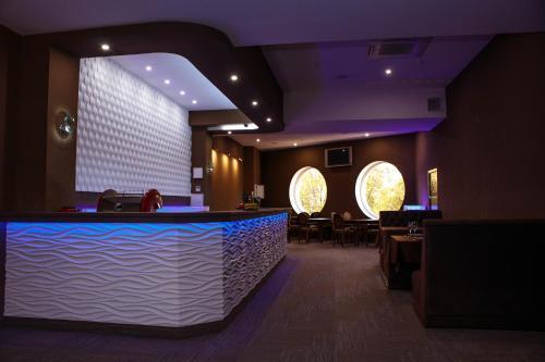Platinum Hotel