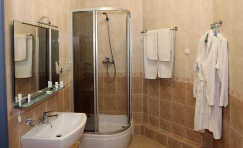 Platinum Hotel
