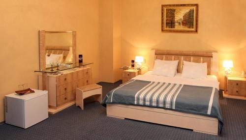 Platinum Hotel