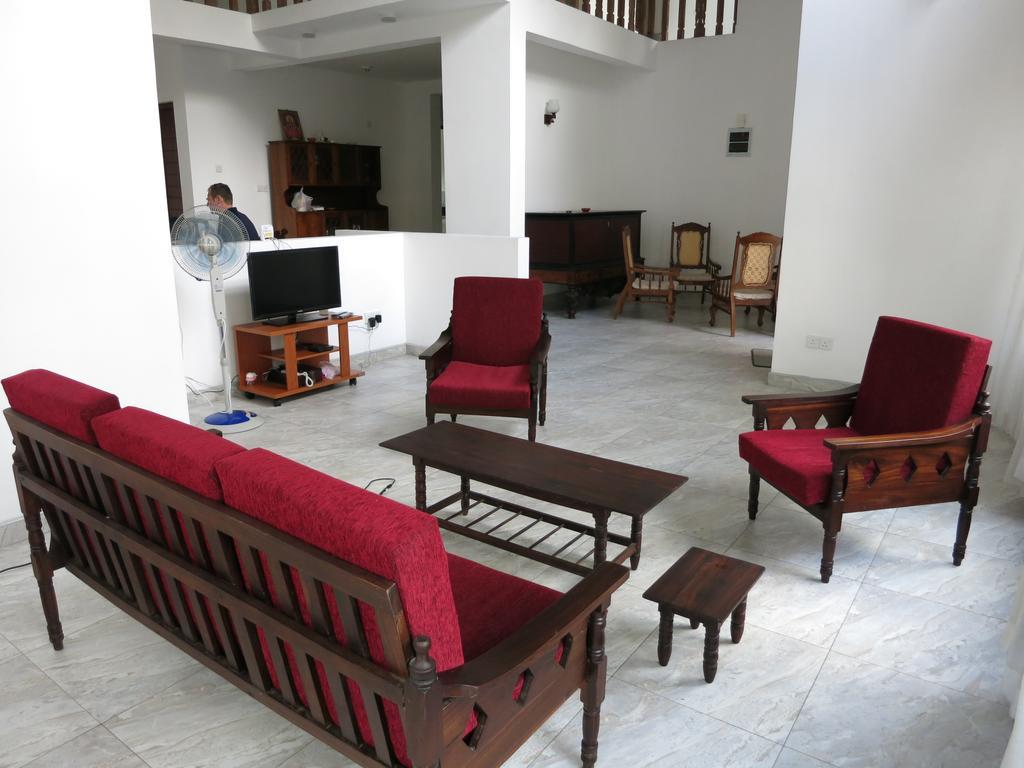 Shanthi Villa