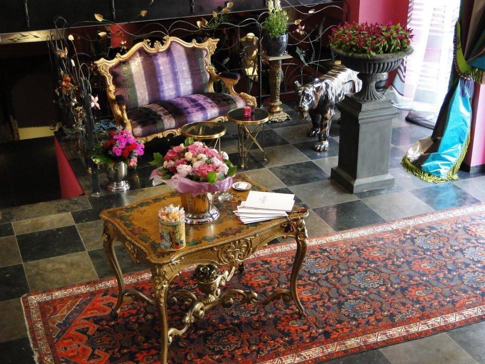 Dorsia Hotel & Restaurant