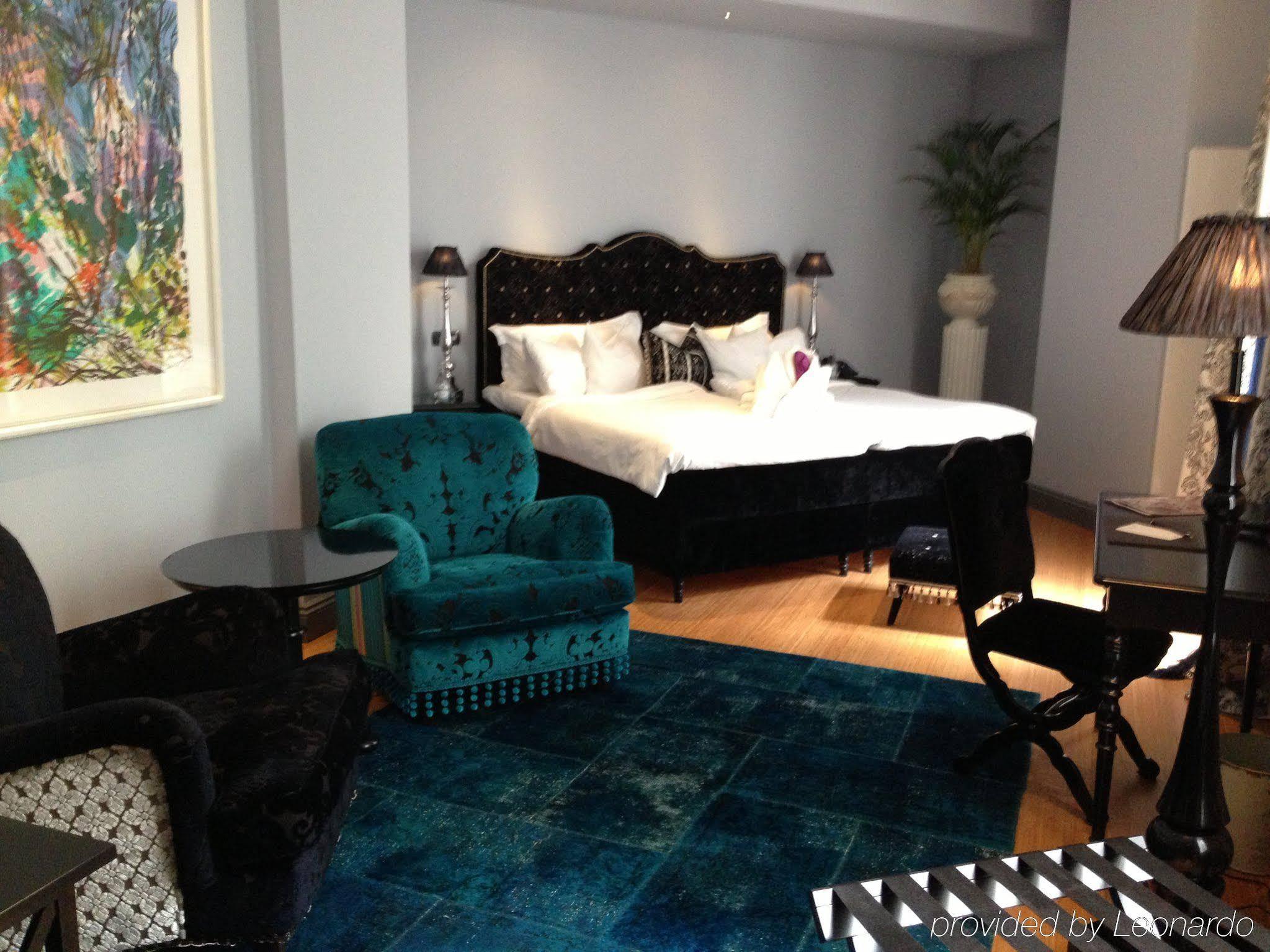 Dorsia Hotel & Restaurant
