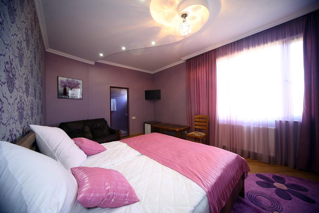 Hotel Harmony