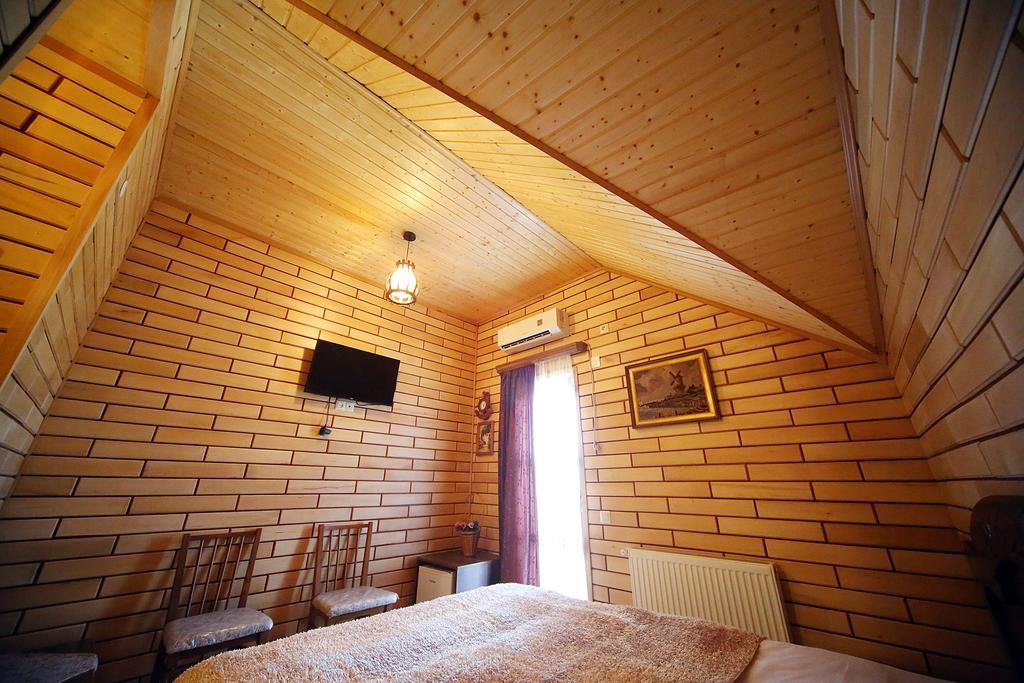 Hotel Harmony