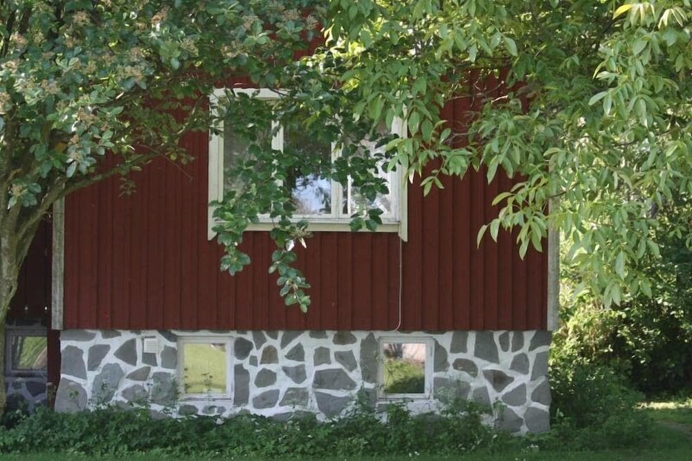 Lilla Huset pa slatten B&B