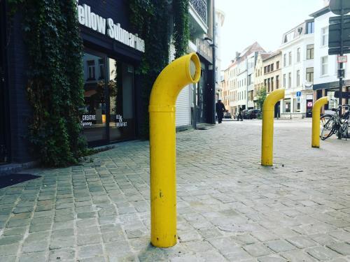 B&B Yellow Submarine