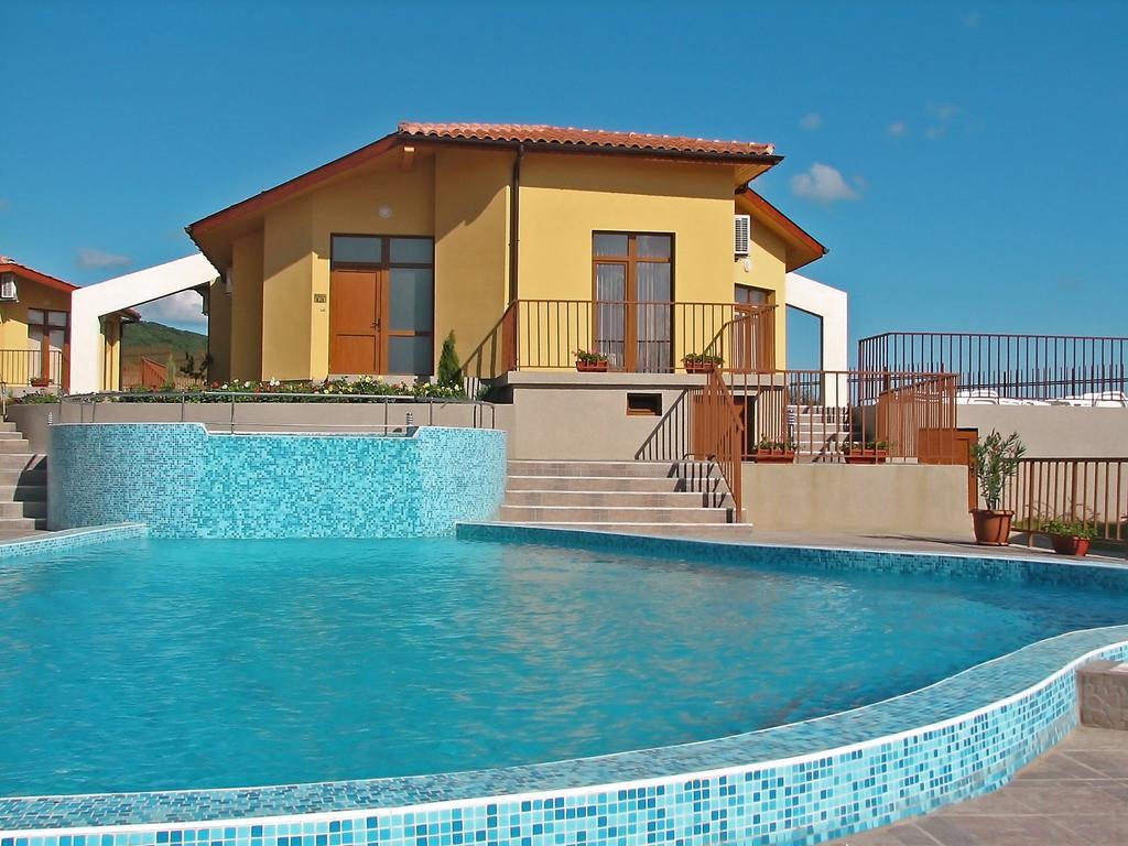 Montemar Villas