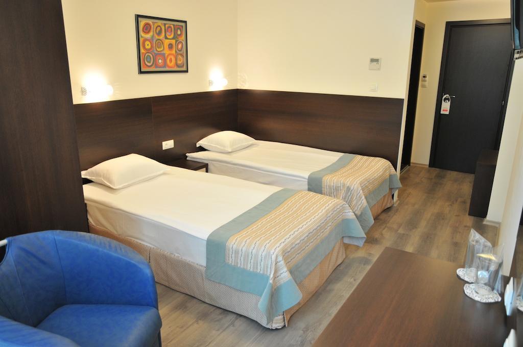 Hotel Burgas Free University