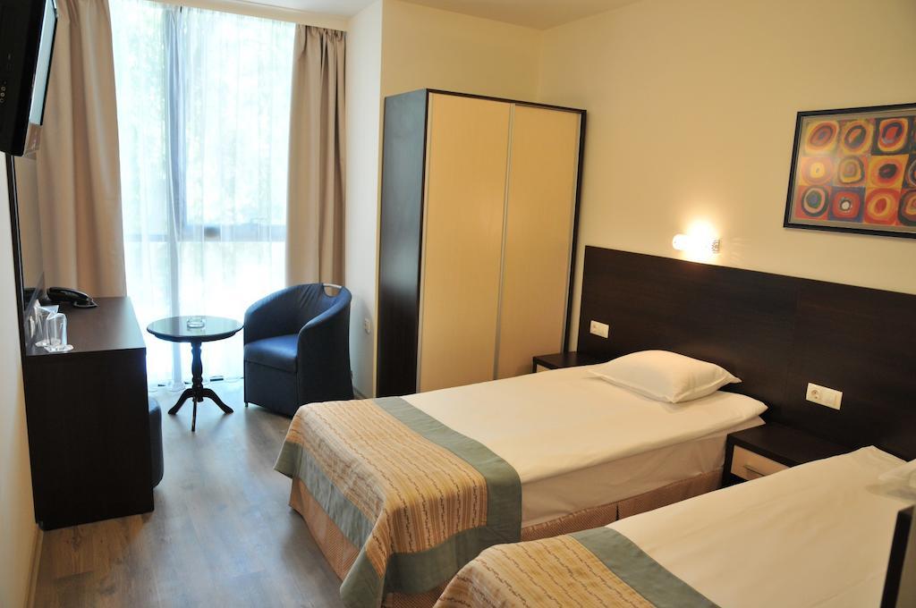 Hotel Burgas Free University