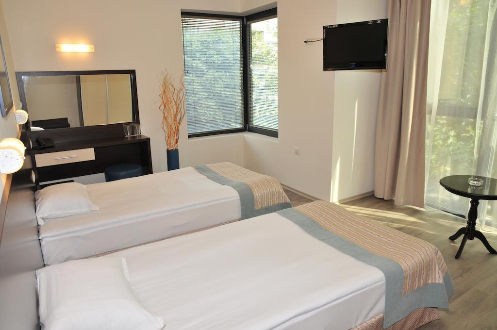 Hotel Burgas Free University