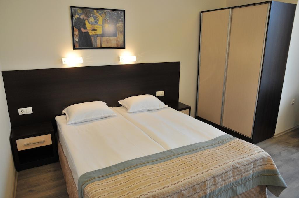 Hotel Burgas Free University