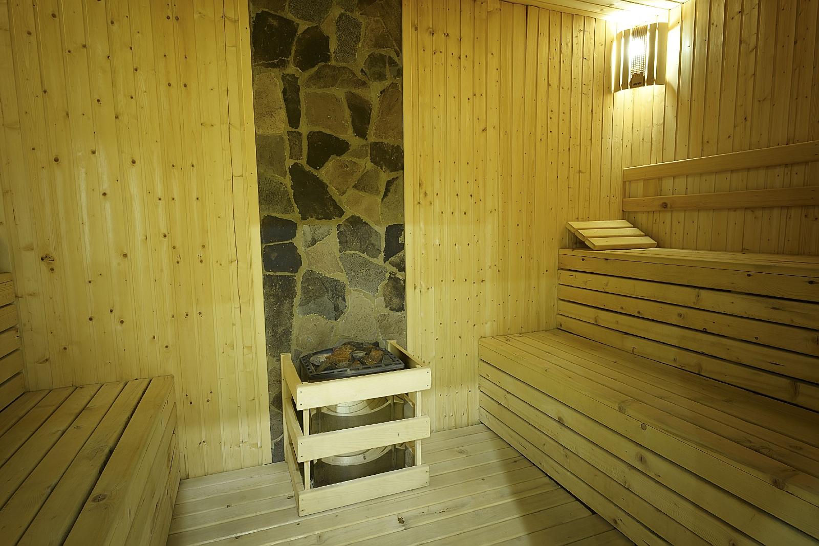 Crystal Hotel & Spa