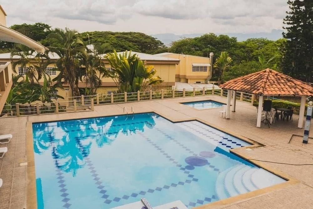 Hotel Manantial M Lare