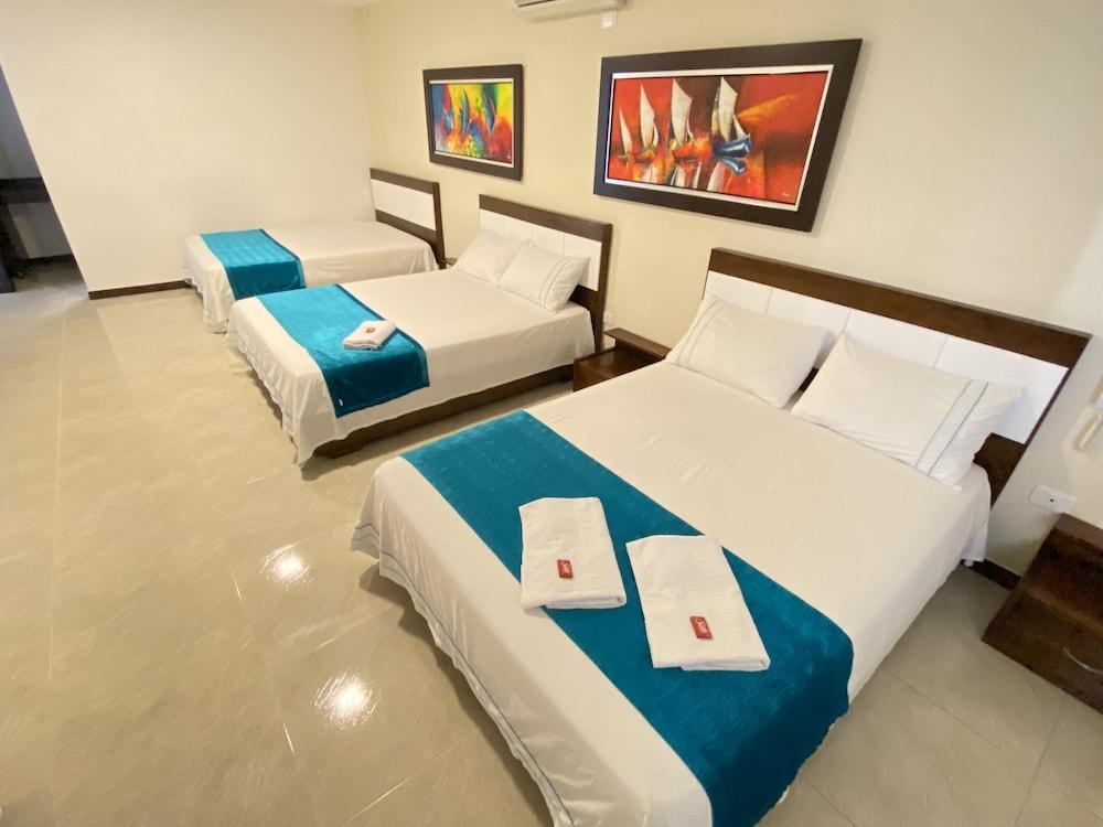 Hotel Manantial M Lare