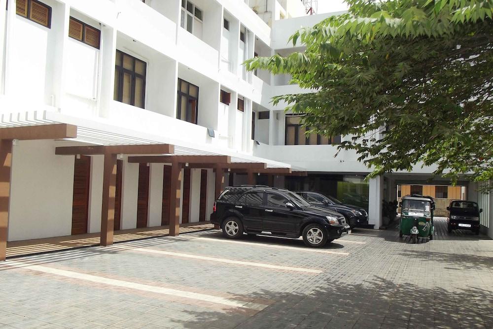 Subhas Hotel