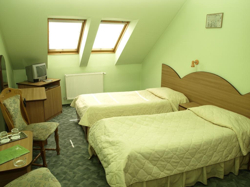 Hotel Everest