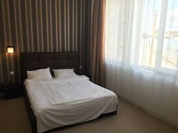 GIA Suites