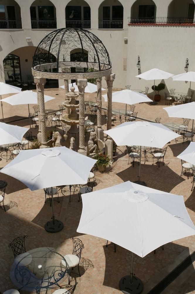 Arcadia Hotel - Marina Regia Residence