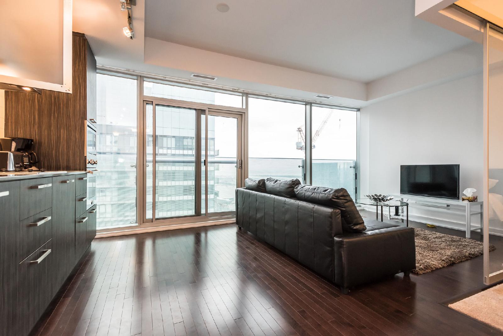 The Ice Condos North Tower by Applewood Suites