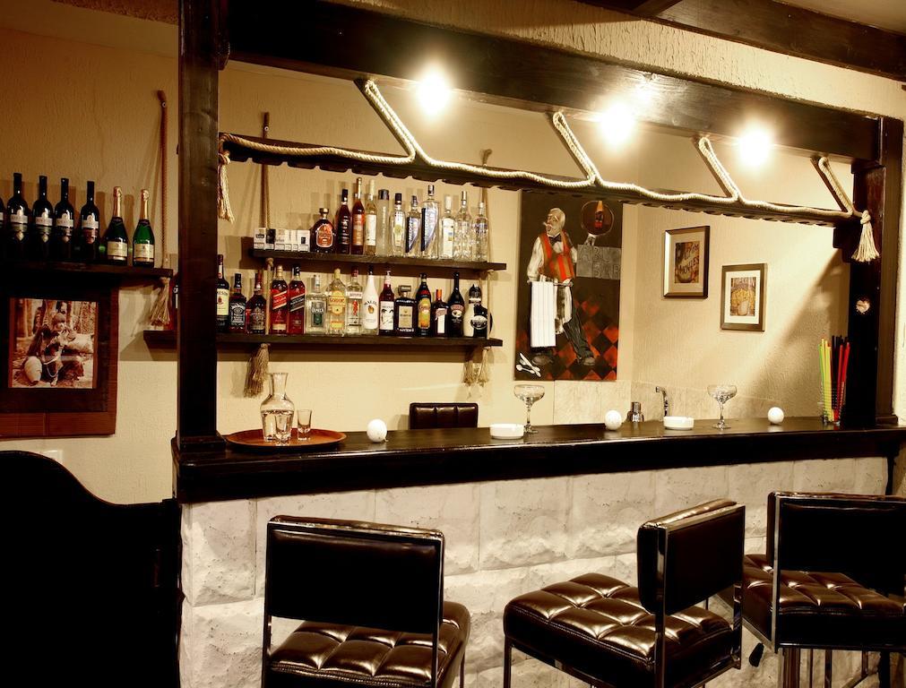 Abu Hotel