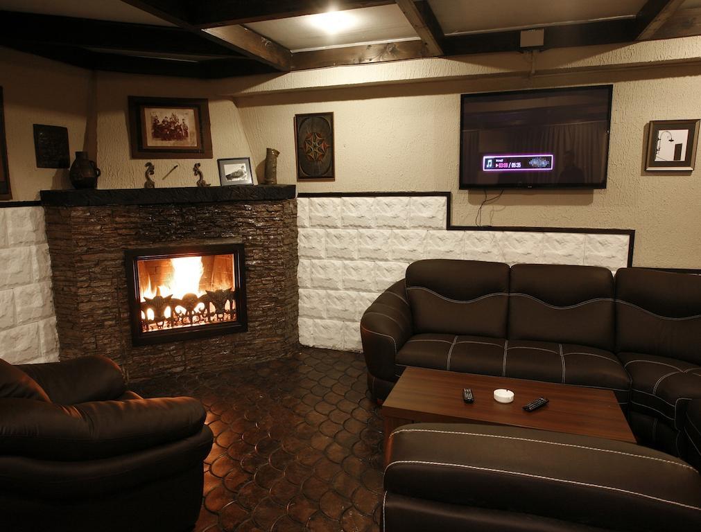 Abu Hotel