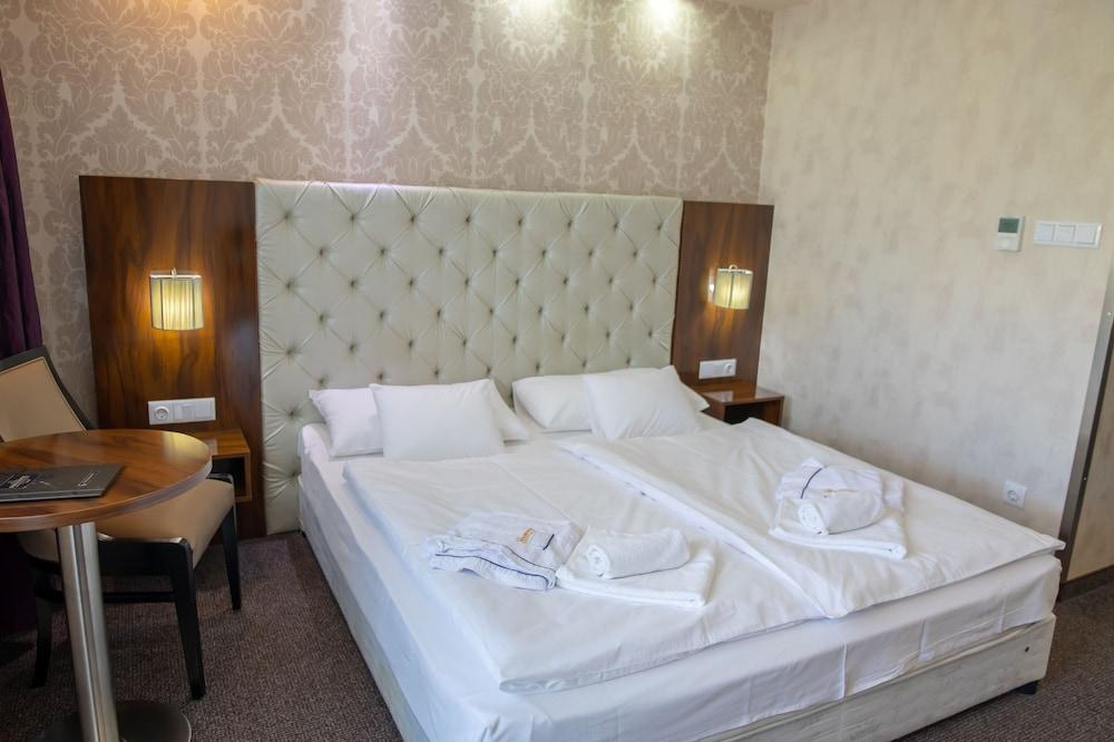Bastya Wellness Hotel