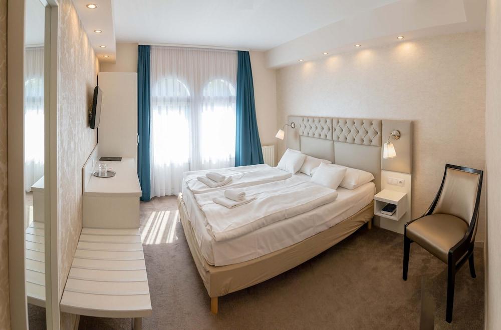 Bastya Wellness Hotel