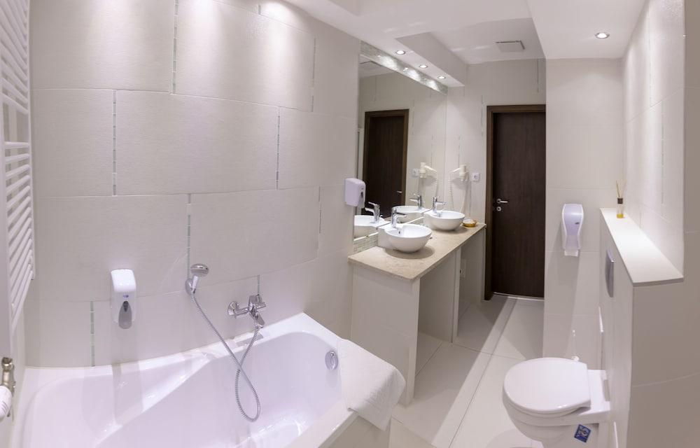 Bastya Wellness Hotel