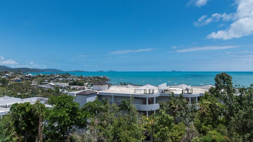 Airlie Beach Apartments