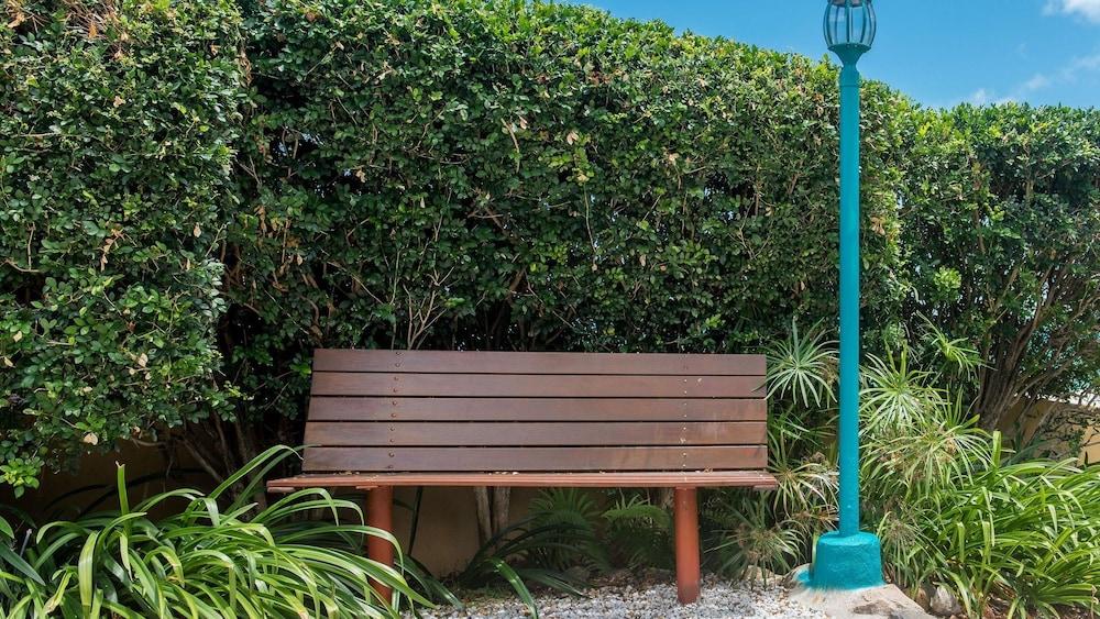 Airlie Beach Apartments