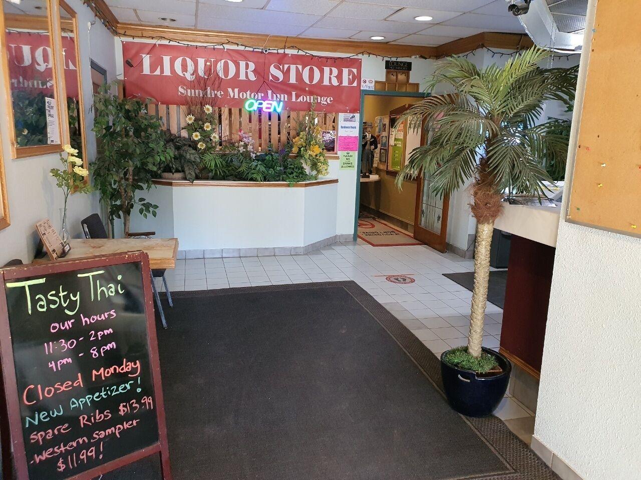 Sundre Motor Inn