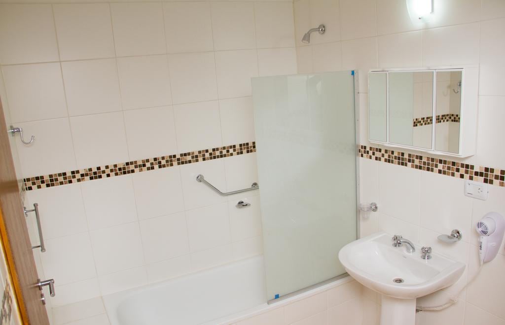 Los Arboles Apart Hotel