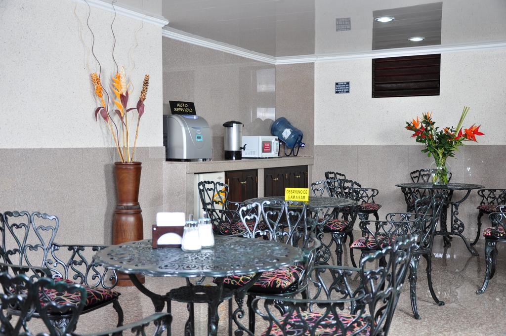 Hotel Suites La Soledad Inn