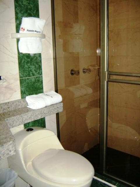 Hotel Suites La Soledad Inn