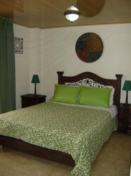 Hotel Suites La Soledad Inn