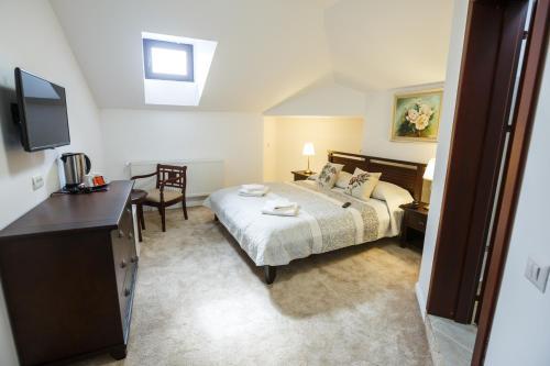 Maisonette Apartments