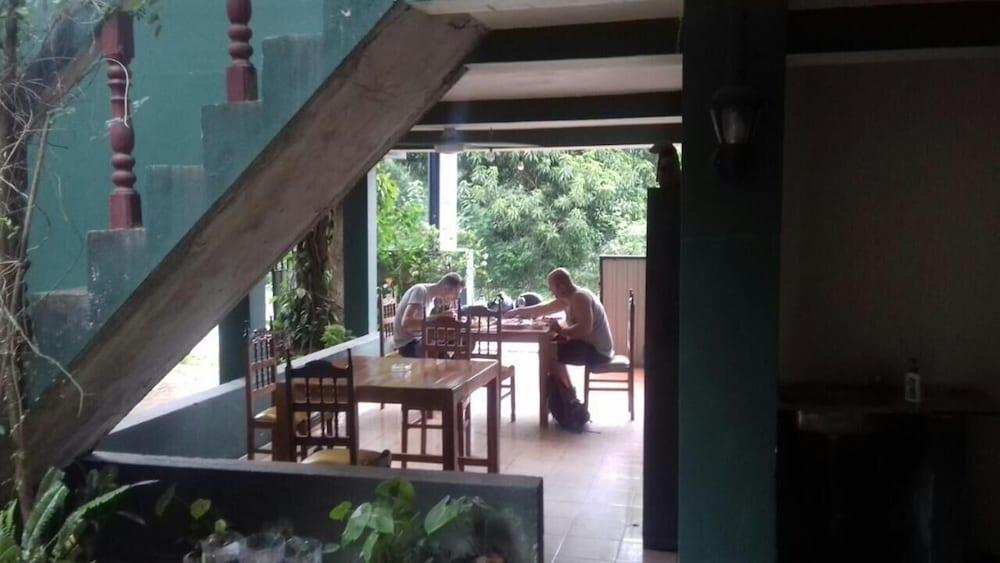 Mango Tree Rooms
