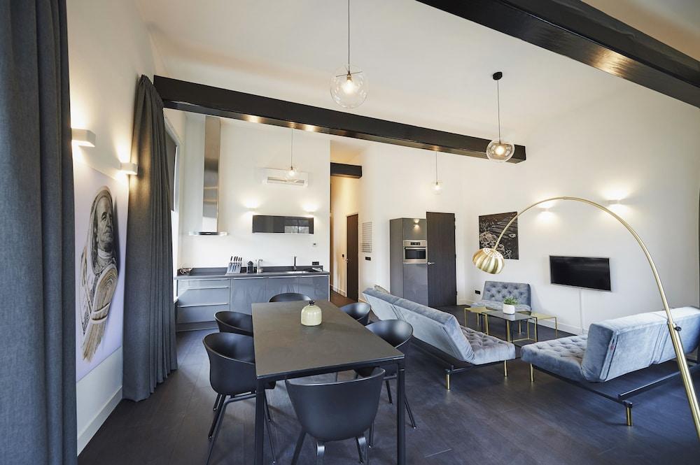 De Bank Short Stay Apartments